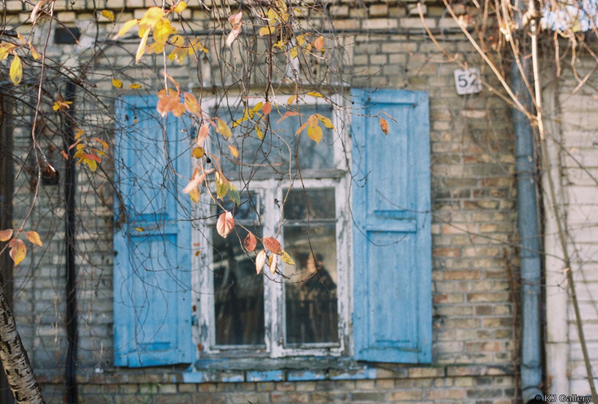 Lapai už lango - Vilnius, Kodak Gold 200