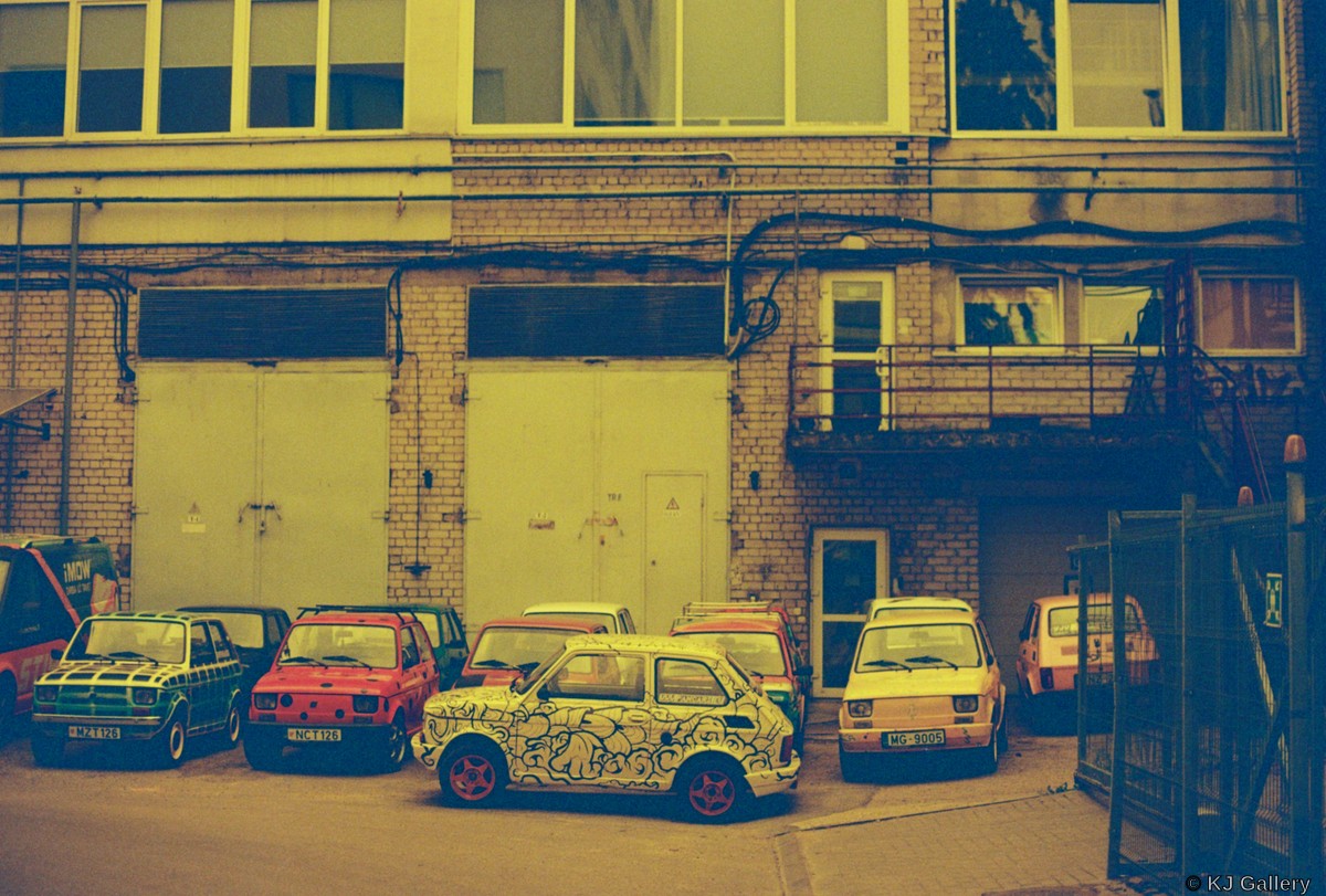 Seniukai - Lomo Redscale